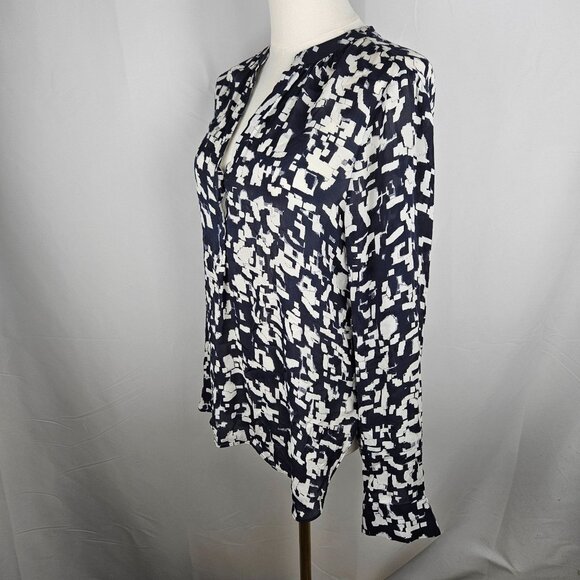 Vince Silk Confetti Blouse Size 10 Long Sleeve Split Neck Navy & White - Picture 4 of 11